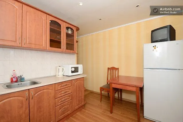 Obolonskiy Prospekt Apartments 9 Kiev