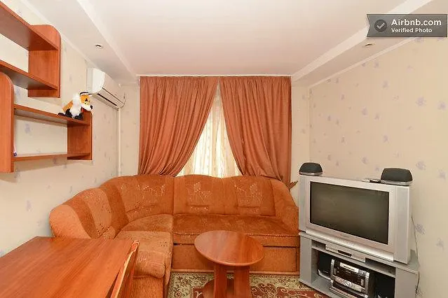 Obolonskiy Prospekt Apartments 9 Kiev