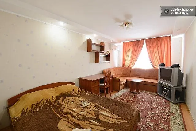 Obolonskiy Prospekt Apartments 9 Kiev